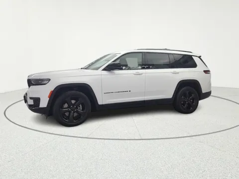 Another view of 2021 Jeep Grand Cherokee L Altitude for sale in Gurnee, IL at CarWise Gurnee