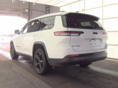 Photos of 2021 Jeep Grand Cherokee L Altitude for sale in Gurnee, IL at CarWise Gurnee