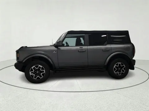 More photos of 2021 Ford Bronco at CarWise Gurnee, IL
