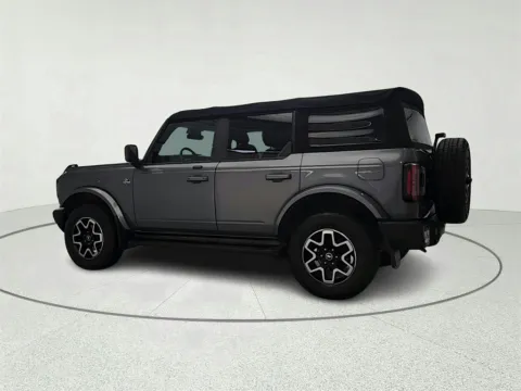 More photos of 2021 Ford Bronco at CarWise Gurnee, IL