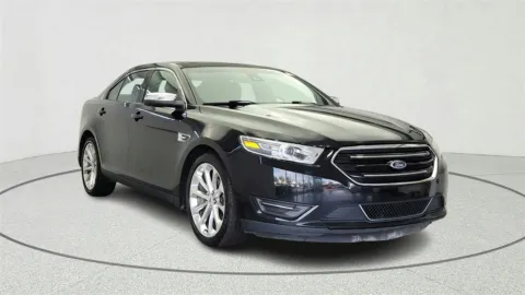 Photos of 2019 Ford Taurus Limited for sale in Gurnee, IL at CarWise Gurnee