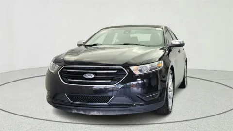 Another view of 2019 Ford Taurus Limited for sale in Gurnee, IL at CarWise Gurnee