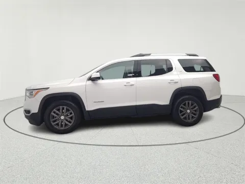 More photos of 2018 GMC Acadia SLT-1 at CarWise Gurnee, IL