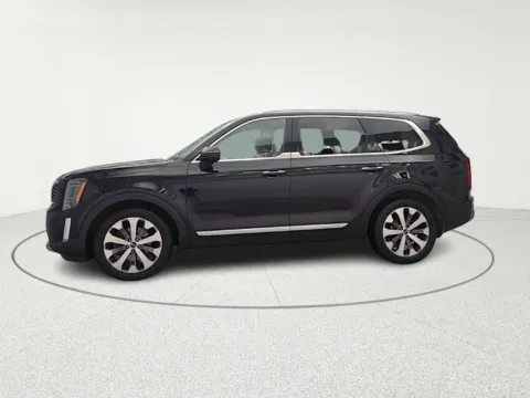 More photos of 2021 Kia Telluride S at CarWise Gurnee, IL
