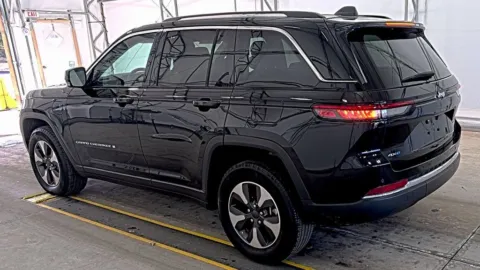 Photos of 2023 Jeep Grand Cherokee 4xe for sale in Gurnee, IL at CarWise Gurnee