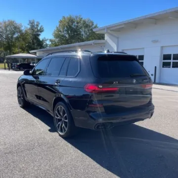 Photos of 2020 BMW X7 M50i for sale in Gurnee, IL at CarWise Gurnee