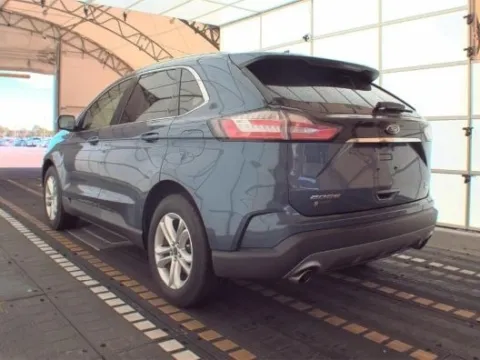 Photos of 2019 Ford Edge SEL for sale in Gurnee, IL at CarWise Gurnee