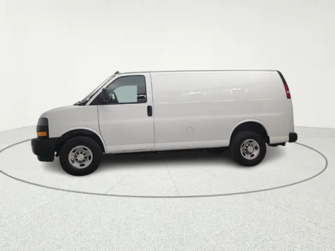More photos of 2021 Chevrolet Express 2500 Work Van at CarWise Gurnee, IL
