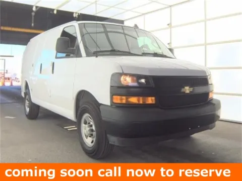 White 2021 Chevrolet Express 2500 Work Van for sale in Gurnee, IL