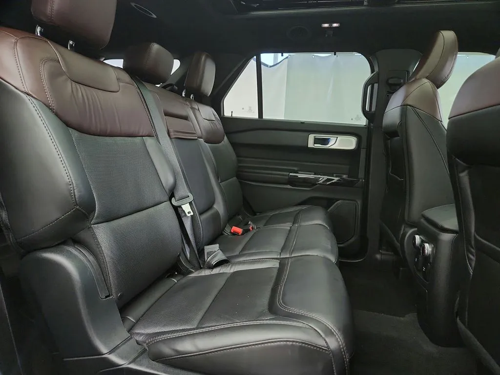 2022 Ford Explorer Platinum - Photo 29