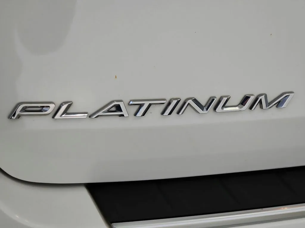 2022 Ford Explorer Platinum - Photo 34