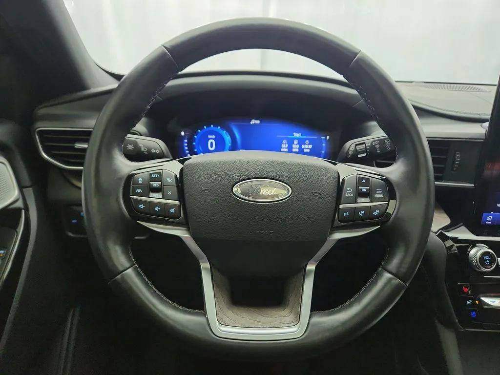 2022 Ford Explorer Platinum - Photo 15