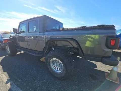 Photos of 2022 Jeep Gladiator Sport for sale in Gurnee, IL at CarWise Gurnee