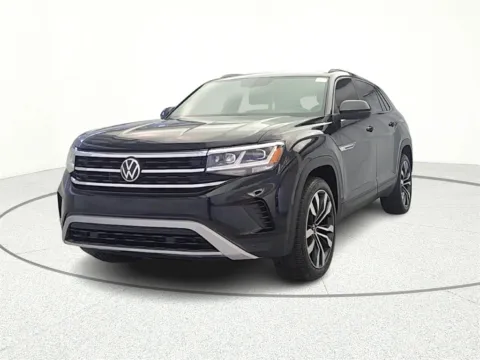 Photos of 2020 Volkswagen Atlas Cross Sport 2.0T SEL for sale in Gurnee, IL at CarWise Gurnee