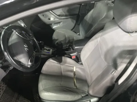 Another view of 2012 Hyundai Elantra Limited for sale in Gurnee, IL at CarWise Gurnee