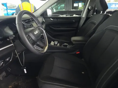 Another view of 2023 Jeep Grand Cherokee Laredo for sale in Gurnee, IL at CarWise Gurnee