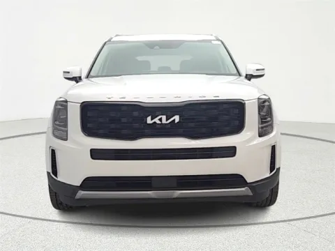 Photos of 2020 Kia Telluride EX for sale in Gurnee, IL at CarWise Gurnee
