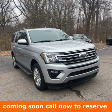 Silver 2019 Ford Expedition XLT for sale in Gurnee, IL
