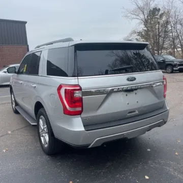 Photos of 2019 Ford Expedition XLT for sale in Gurnee, IL at CarWise Gurnee