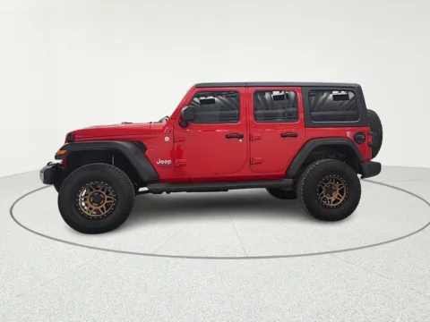 More photos of 2019 Jeep Wrangler Unlimited Sport S at CarWise Gurnee, IL