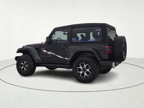 More photos of 2021 Jeep Wrangler Rubicon at CarWise Gurnee, IL