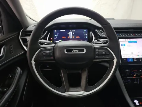 More photos of 2023 Jeep Grand Cherokee 4xe at CarWise Gurnee, IL