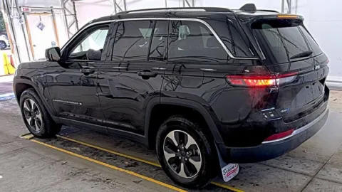 Photos of 2023 Jeep Grand Cherokee 4xe for sale in Gurnee, IL at CarWise Gurnee