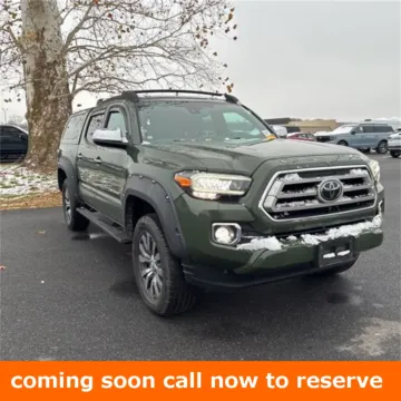 Green 2021 Toyota Tacoma Limited for sale in Gurnee, IL