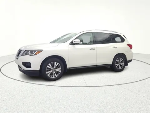 Another view of 2020 Nissan Pathfinder SL for sale in Gurnee, IL at CarWise Gurnee