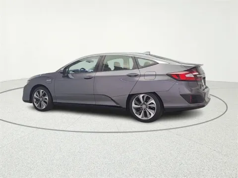 More photos of 2018 Honda Clarity Plug-In Hybrid Touring at CarWise Gurnee, IL