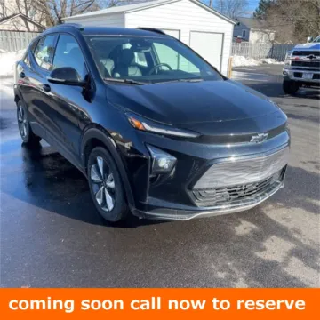 Black 2022 Chevrolet Bolt EUV LT for sale in Gurnee, IL