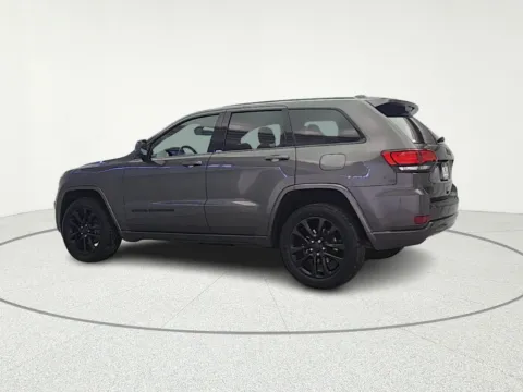More photos of 2020 Jeep Grand Cherokee Altitude at CarWise Gurnee, IL