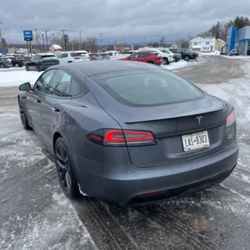 Photos of 2022 Tesla Model S Plaid for sale in Gurnee, IL at CarWise Gurnee