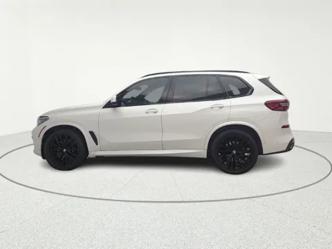 More photos of 2022 BMW X5 xDrive40i at CarWise Gurnee, IL