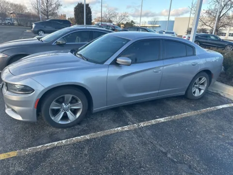 Photos of 2016 Dodge Charger SXT for sale in Gurnee, IL at CarWise Gurnee