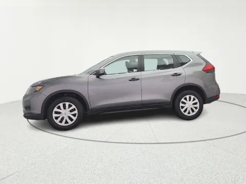 More photos of 2017 Nissan Rogue S at CarWise Gurnee, IL