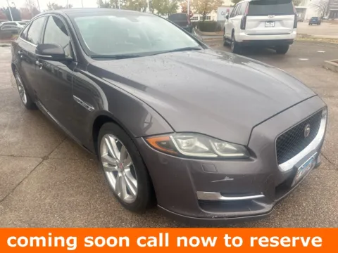 Gray 2016 Jaguar XJ R-Sport for sale in Gurnee, IL