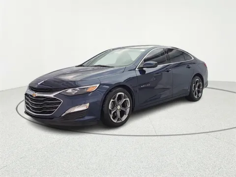Another view of 2022 Chevrolet Malibu LT for sale in Gurnee, IL at CarWise Gurnee