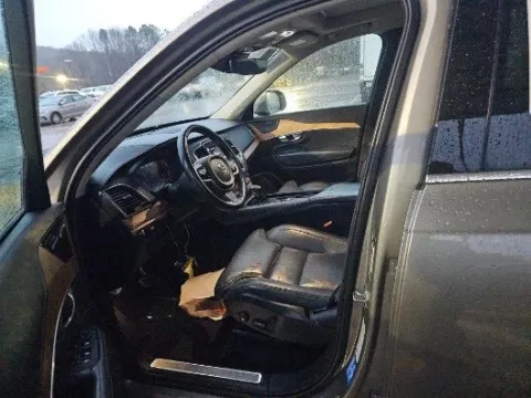 Another view of 2020 Volvo XC90 T6 Inscription for sale in Gurnee, IL at CarWise Gurnee