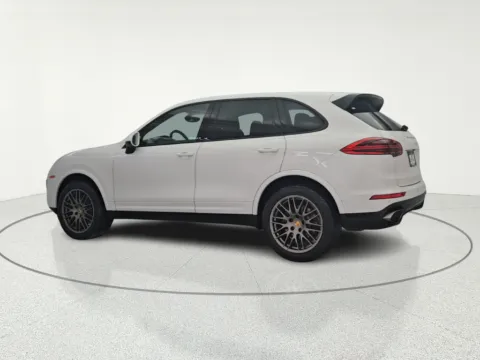 More photos of 2017 Porsche Cayenne Platinum Edition at CarWise Gurnee, IL