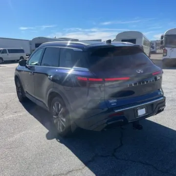 Photos of 2023 INFINITI QX60 LUXE for sale in Gurnee, IL at CarWise Gurnee