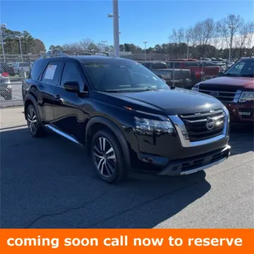 Black 2024 Nissan Pathfinder Platinum for sale in Gurnee, IL