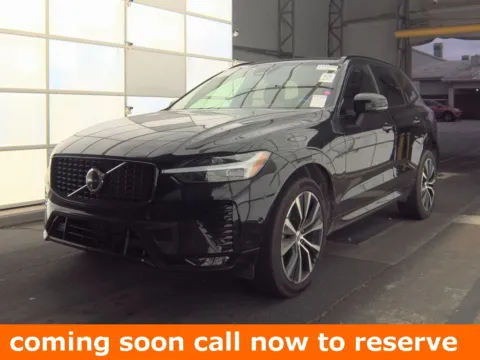 Black 2024 Volvo XC60 B5 Plus Dark Theme for sale in Gurnee, IL