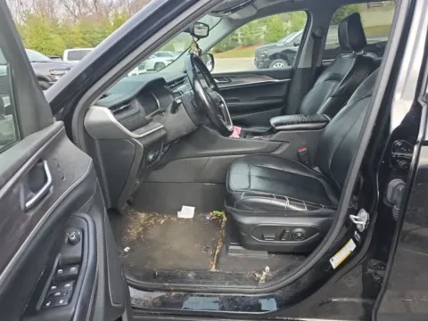 Another view of 2021 Jeep Grand Cherokee L Limited for sale in Gurnee, IL at CarWise Gurnee