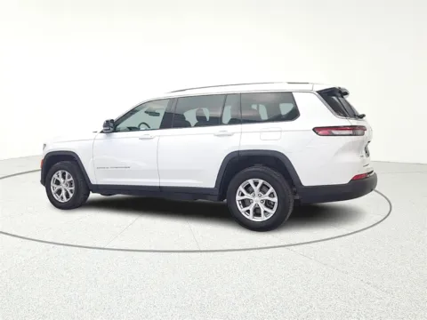 More photos of 2023 Jeep Grand Cherokee L Limited at CarWise Gurnee, IL