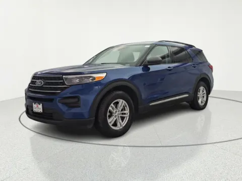 Another view of 2022 Ford Explorer XLT for sale in Gurnee, IL at CarWise Gurnee
