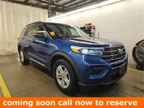 Blue 2022 Ford Explorer XLT for sale in Gurnee, IL