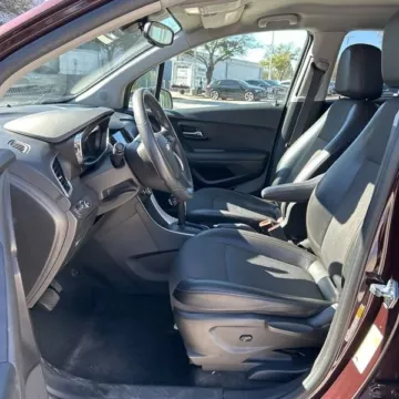 Another view of 2021 Chevrolet Trax LT for sale in Gurnee, IL at CarWise Gurnee