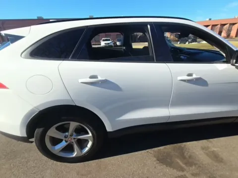 Photos of 2018 Jaguar F-PACE 35t Premium for sale in Gurnee, IL at CarWise Gurnee