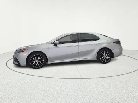 More photos of 2023 Toyota Camry SE at CarWise Gurnee, IL